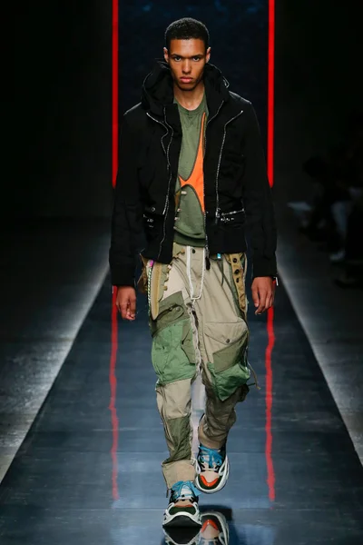 Look 4